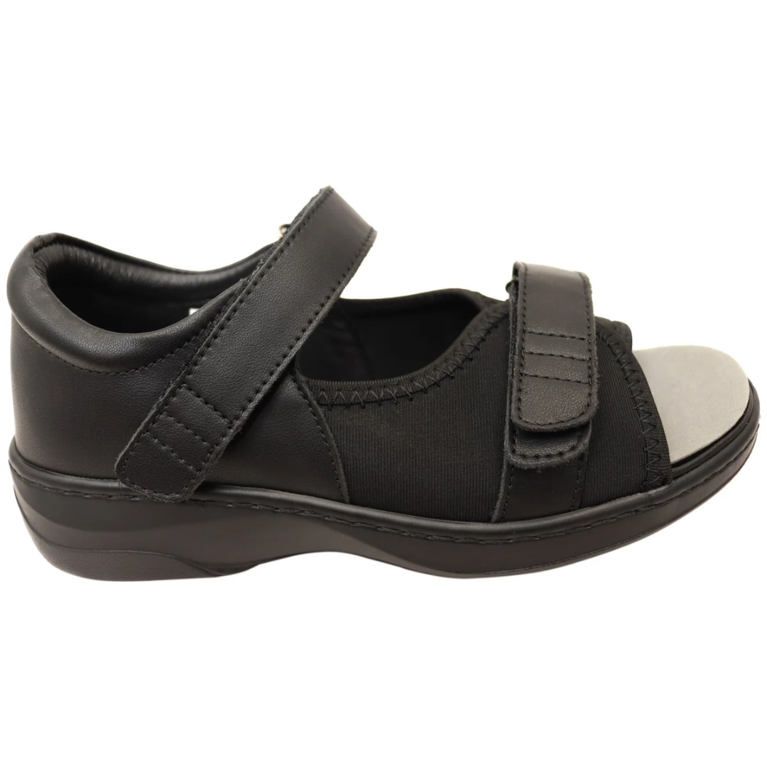 Propet Women's Pedwalker Sandal (D) Black