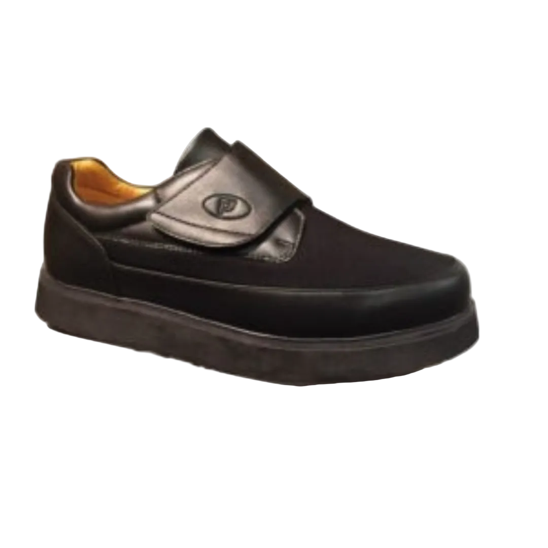 Propet Men's Malcolm (5E) Black